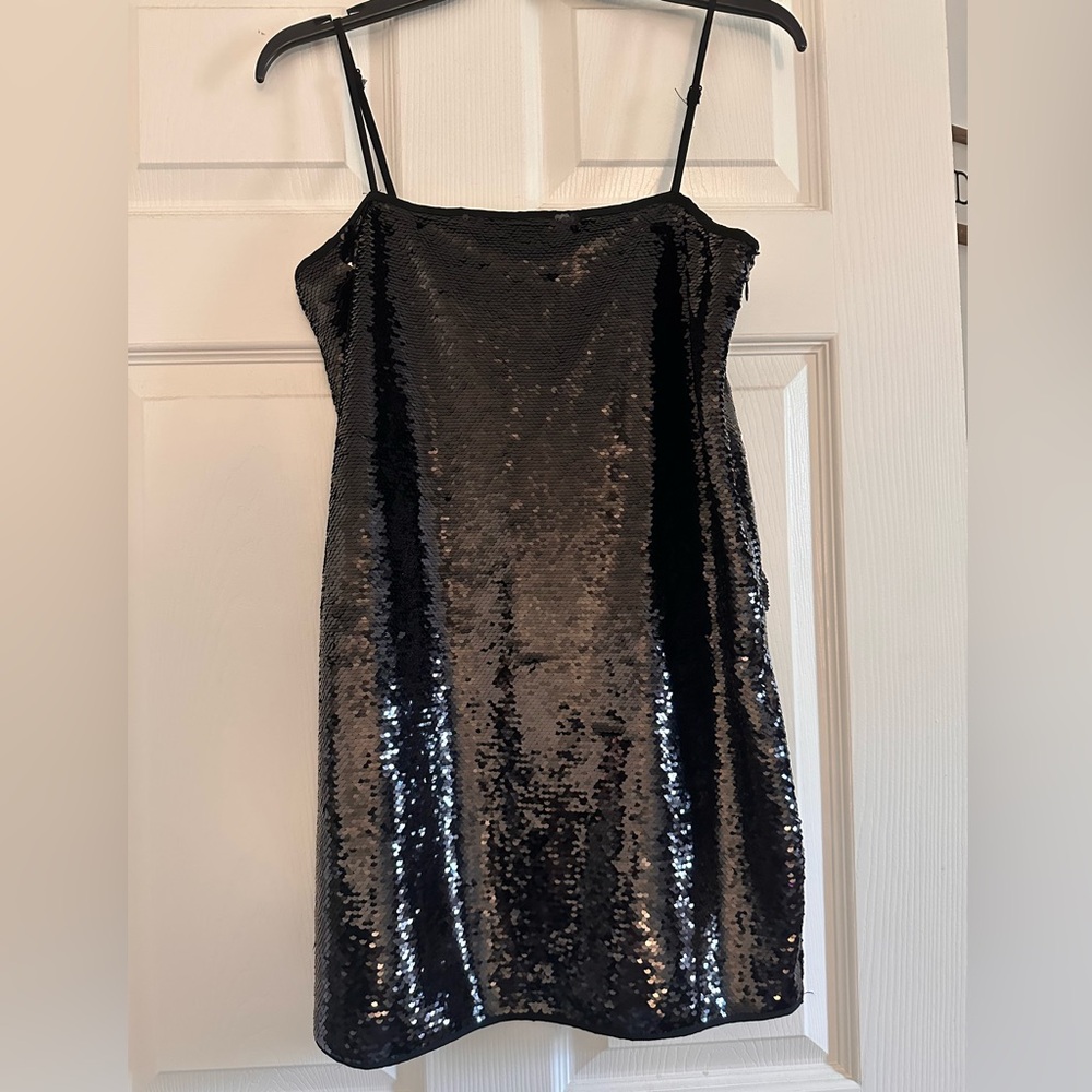 Olivaceous Black and Silver Sequin Top